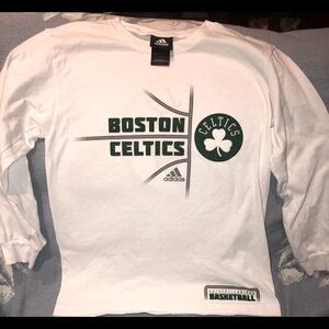NWOT Kids Med (10/12) Adidas Boston Celtics Shirt